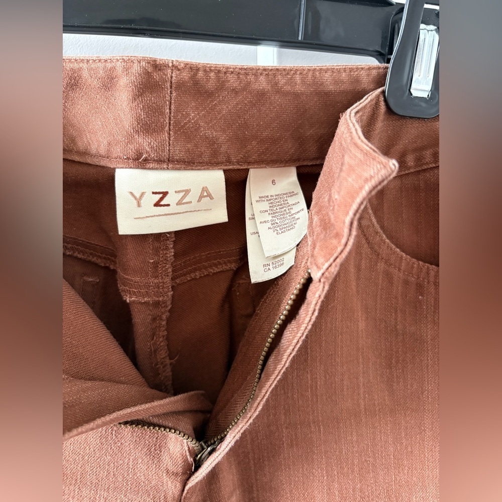 Yzza Cropped Jeans - Picture 3 of 4